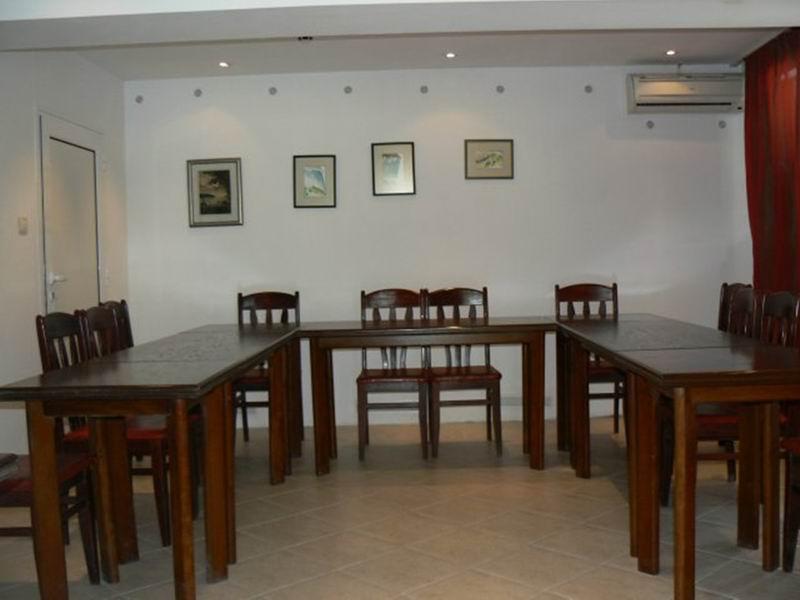 Family Art Hotel Gallery Плевна Экстерьер фото